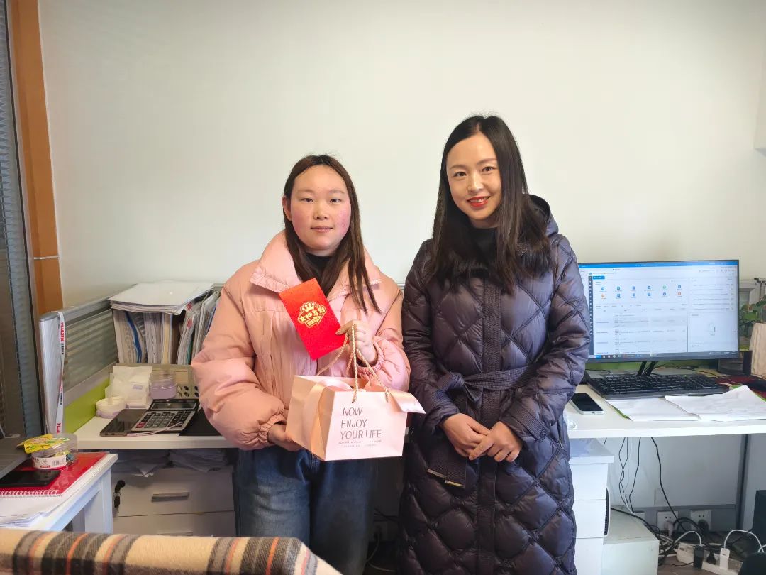 2025-03-08_远瞻赢实业（集团）三八节暖心礼物大派送_9.jpg